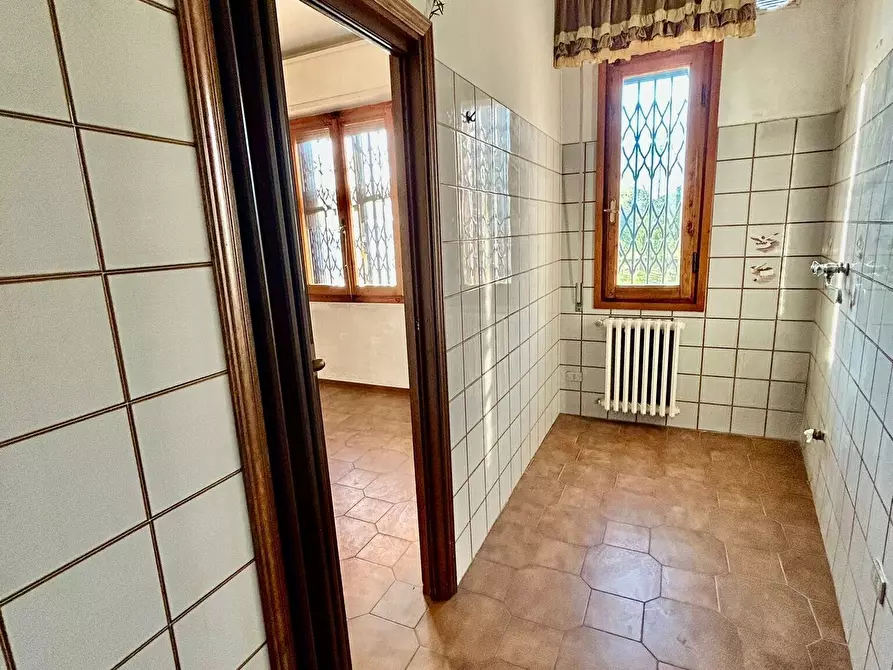 Immagine 8 di Trilocale in vendita  in Via San Francesco d' Assisi a Lastra A Signa