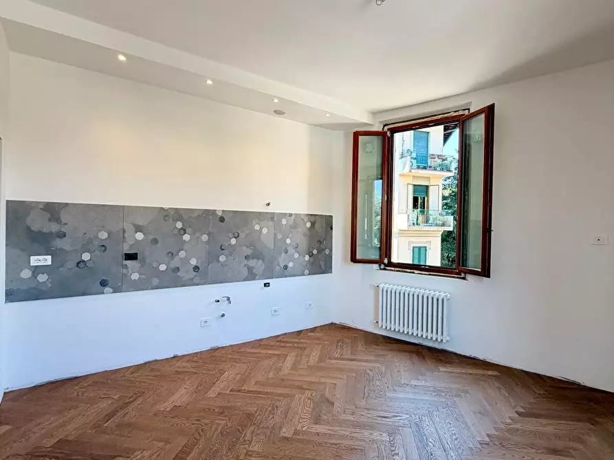 Immagine 12 di Trilocale in vendita  in Via Caponsacchi a Firenze