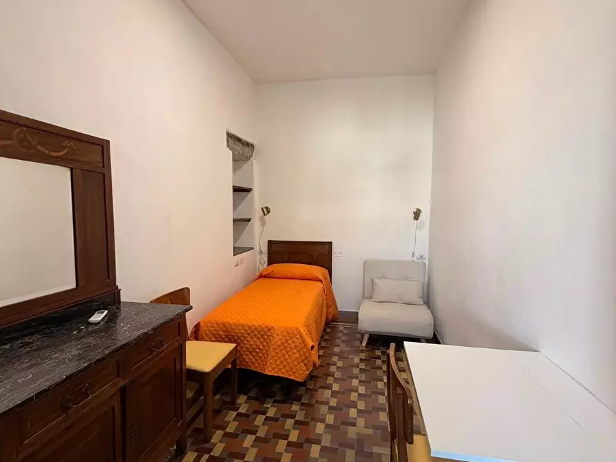 Immagine 32 di Quadrilocale in affitto  in Via Palestro a Firenze