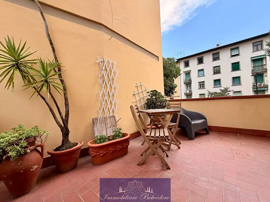 Immagine 1 di Appartamento in vendita  in Viale Edmondo de Amicis a Firenze