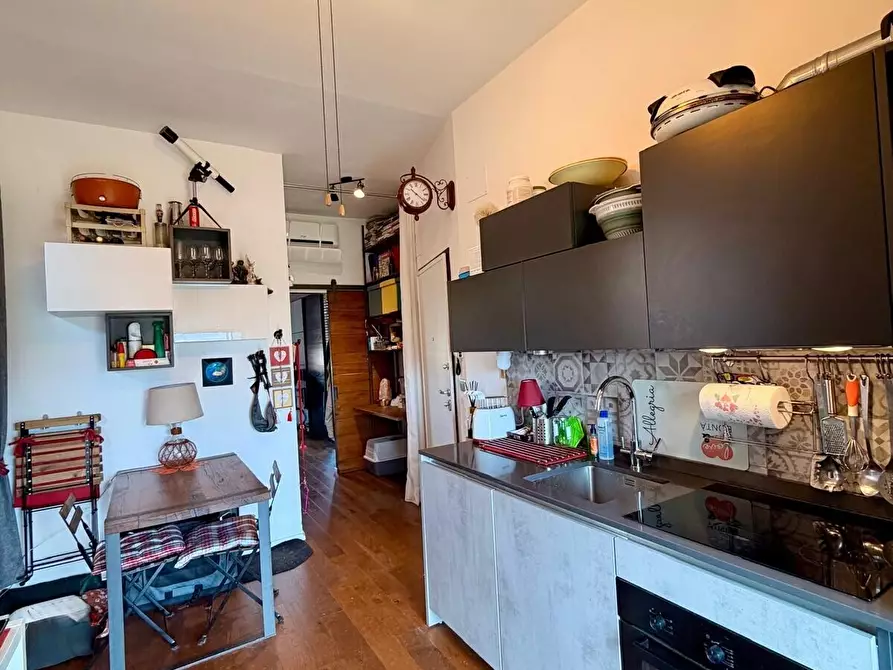 Immagine 17 di Bilocale in vendita  in Via Giovan Battista Pergolesi a Firenze