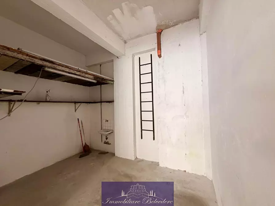 Immagine 6 di Garage in affitto  in Via Vincenzo Bellini a Firenze