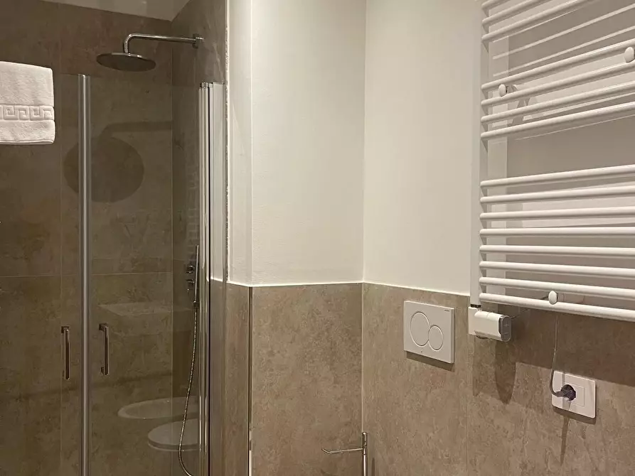 Immagine 11 di Appartamento in vendita  in Piazza della Vittoria a Firenze