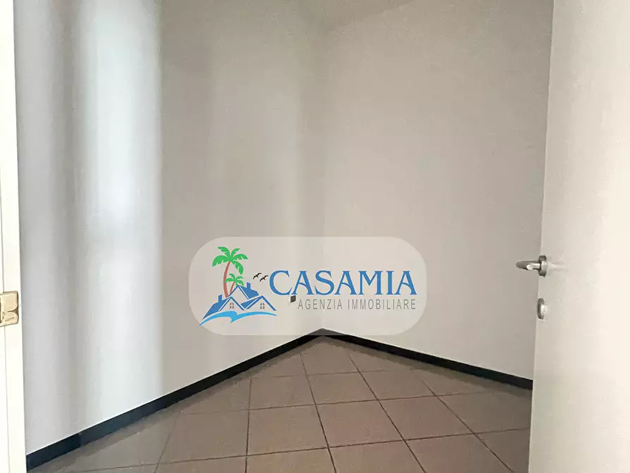 Immagine 4 di Ufficio in affitto  a San Benedetto Del Tronto