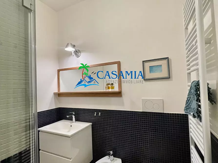 Immagine 20 di Casa indipendente in vendita  in Via Volturno 42 a San Benedetto Del Tronto