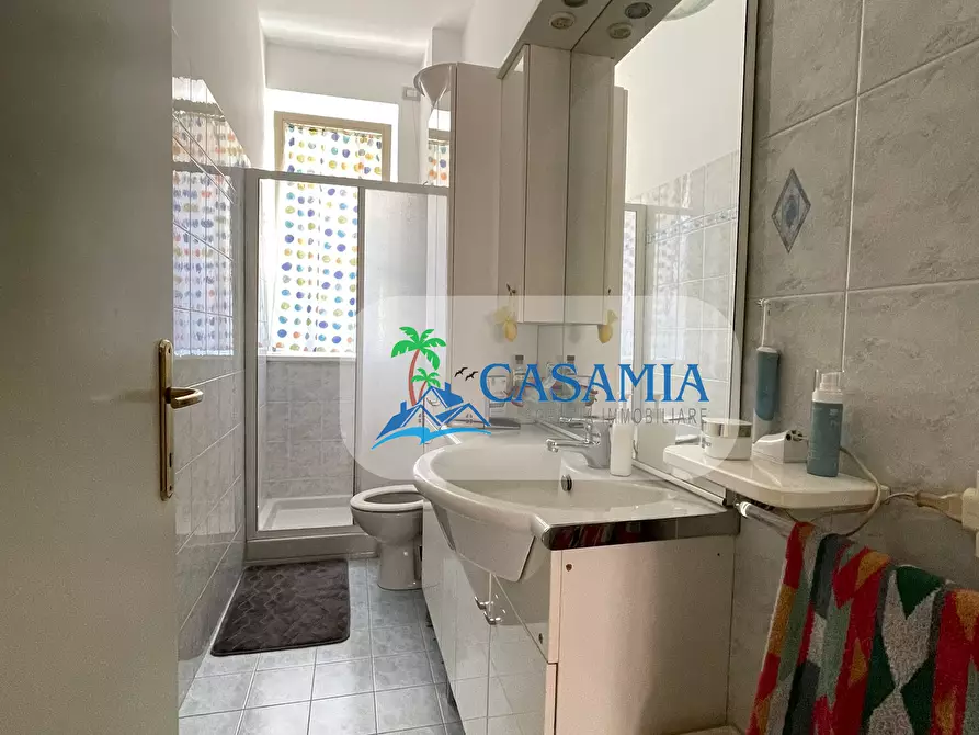 Immagine 12 di Pentalocale in vendita  in Via Montebello a San Benedetto Del Tronto