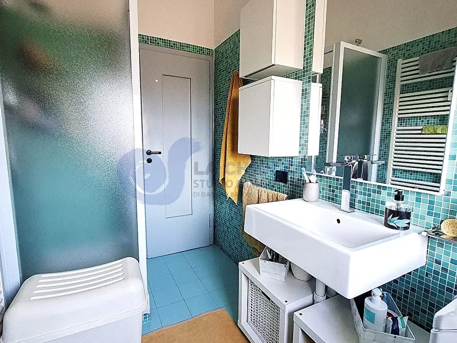 Immagine 25 di Trilocale in vendita  in Via Francesca Edera de Giovanni 16 a Bologna