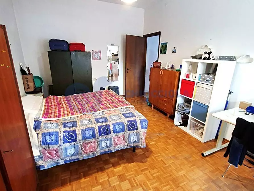 Immagine 31 di Pentalocale in vendita  in VIA CIPRIANI a Bologna