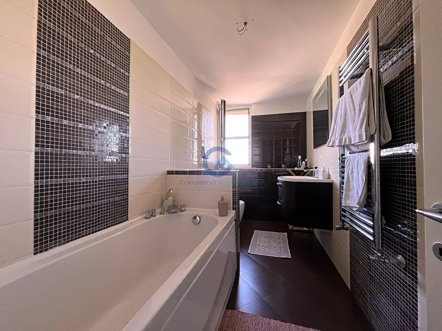 Immagine 13 di Attico in vendita  in Via delle Rose 481 a Squillace