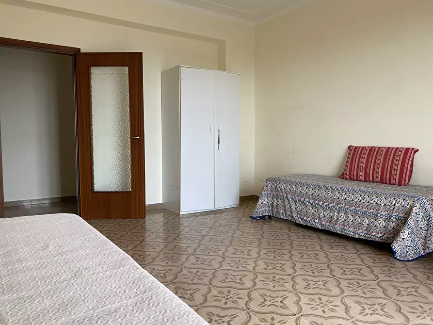 Immagine 8 di Stanza singola in affitto  a Catanzaro