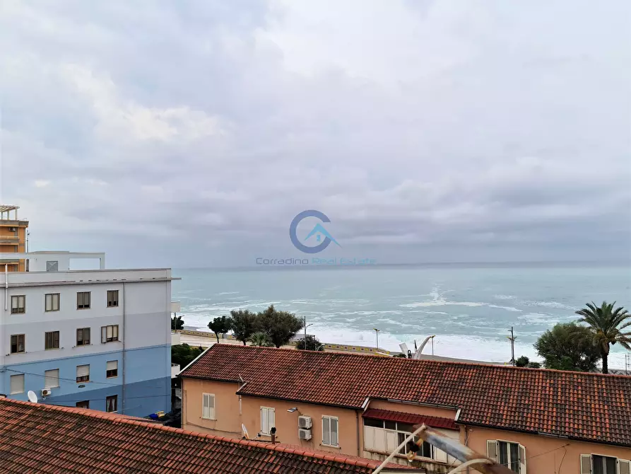 Immagine 1 di Stanza singola in affitto  a Catanzaro