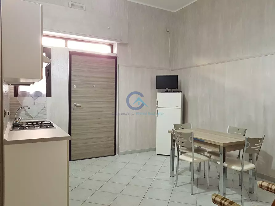 Immagine 3 di Bilocale in affitto  in Via Ferdinando Magellano 12 a Catanzaro