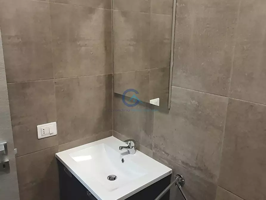 Immagine 4 di Trilocale in affitto  a Catanzaro