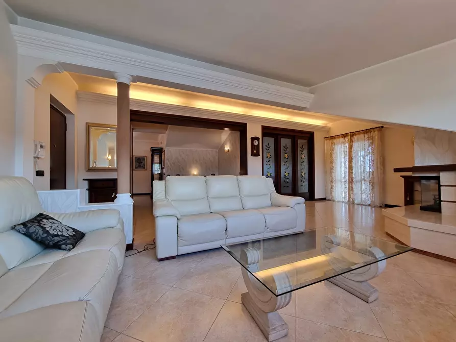 Immagine 26 di Attico in vendita  a Squillace