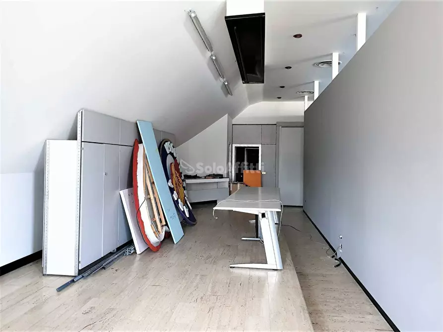 Immagine 4 di Ufficio in affitto  a Catanzaro