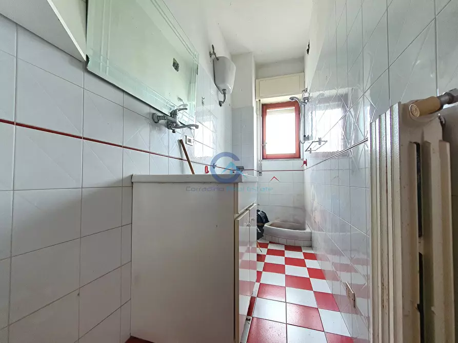 Immagine 11 di Pentalocale in vendita  in Viale Vincenzo de Filippis 298 a Catanzaro