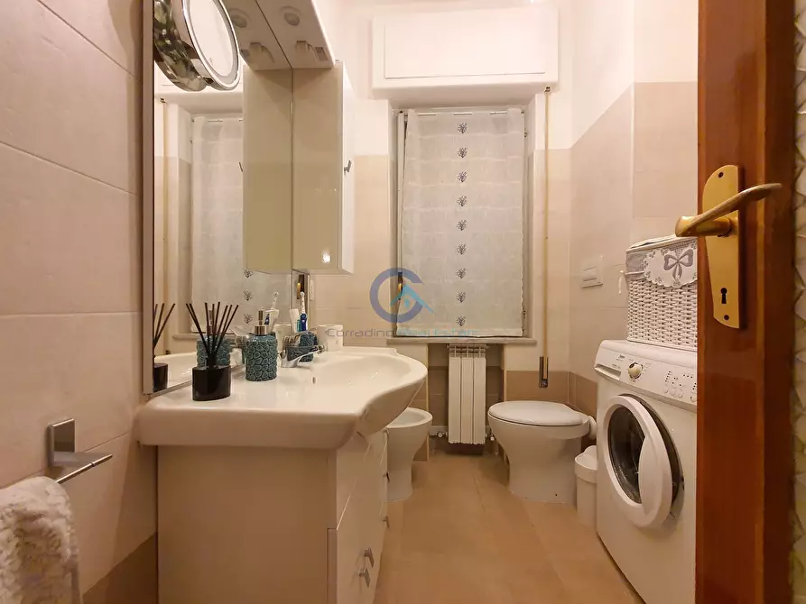 Immagine 10 di Quadrilocale in vendita  a Catanzaro