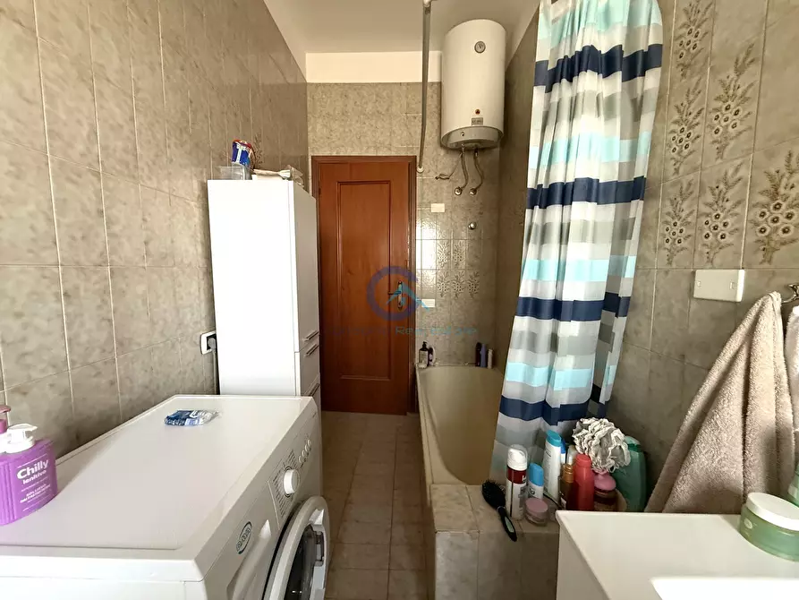Immagine 9 di Stanza singola in affitto  a Catanzaro