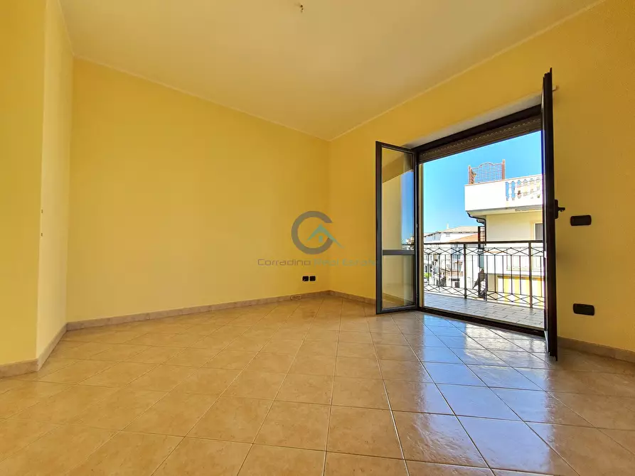 Immagine 10 di Trilocale in vendita  a Squillace