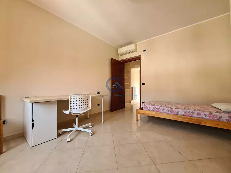 Immagine 2 di Stanza singola in affitto  a Catanzaro