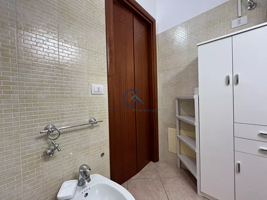 Immagine 8 di Trilocale in affitto  a Catanzaro