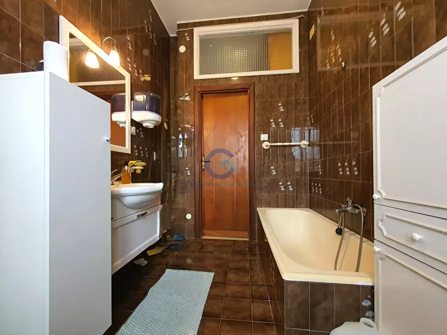 Immagine 11 di Ufficio in affitto  in Via Settimo Luigi 5 a Catanzaro