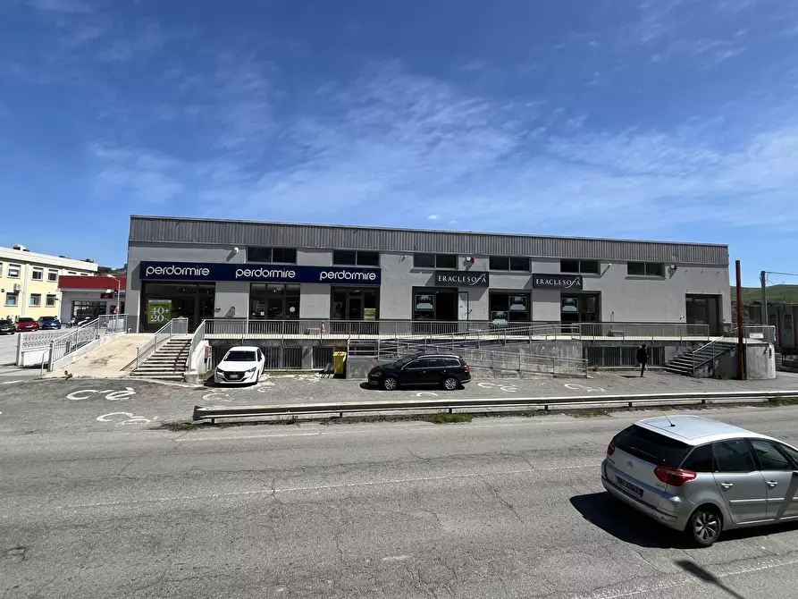 Immagine 2 di Capannone industriale in vendita  in Viale Lucrezia della Valle 46 a Catanzaro