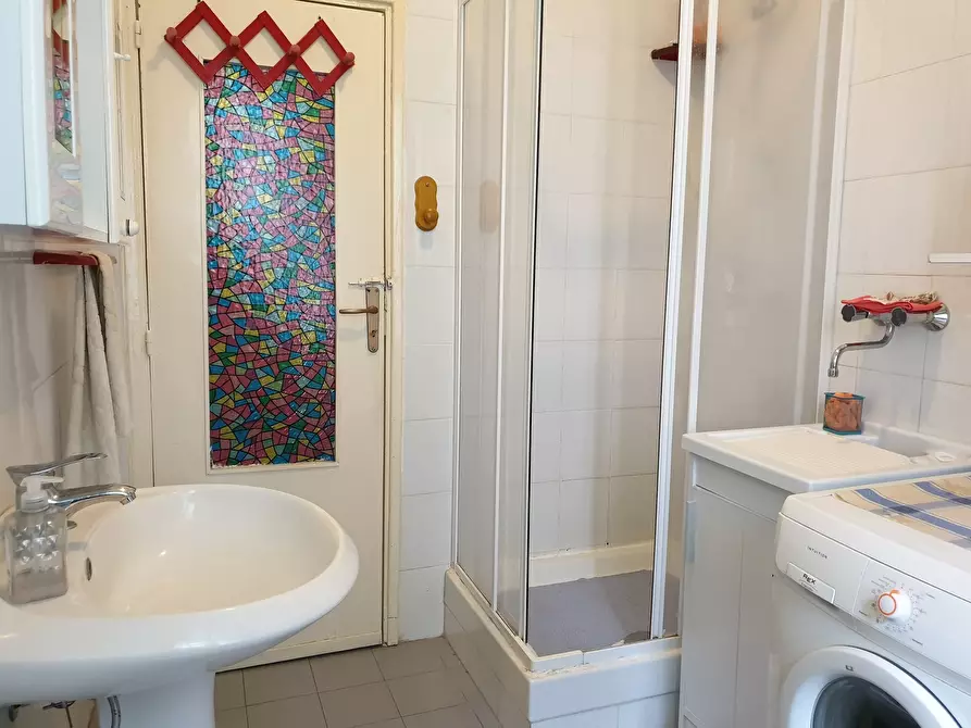 Immagine 12 di Stanza singola in affitto  a Catanzaro