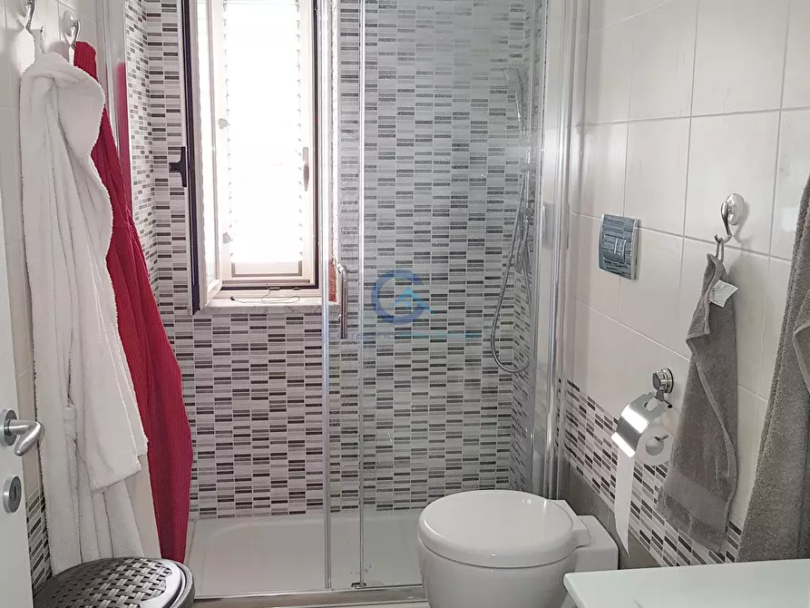 Immagine 13 di Trilocale in affitto  a Catanzaro