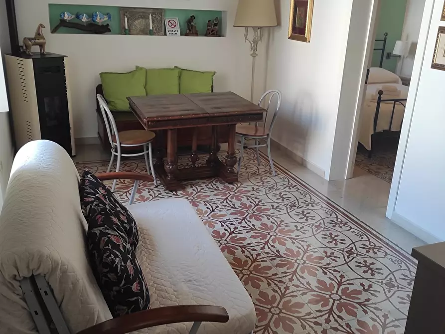 Immagine 9 di Pentalocale in vendita  in Via Vincenzo Mirabella a Siracusa