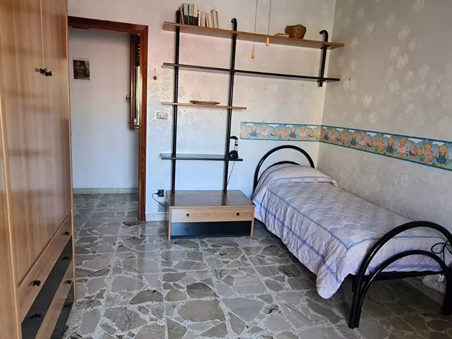 Immagine 9 di Stanza singola in affitto  in CORSO UMBERTO a Siracusa