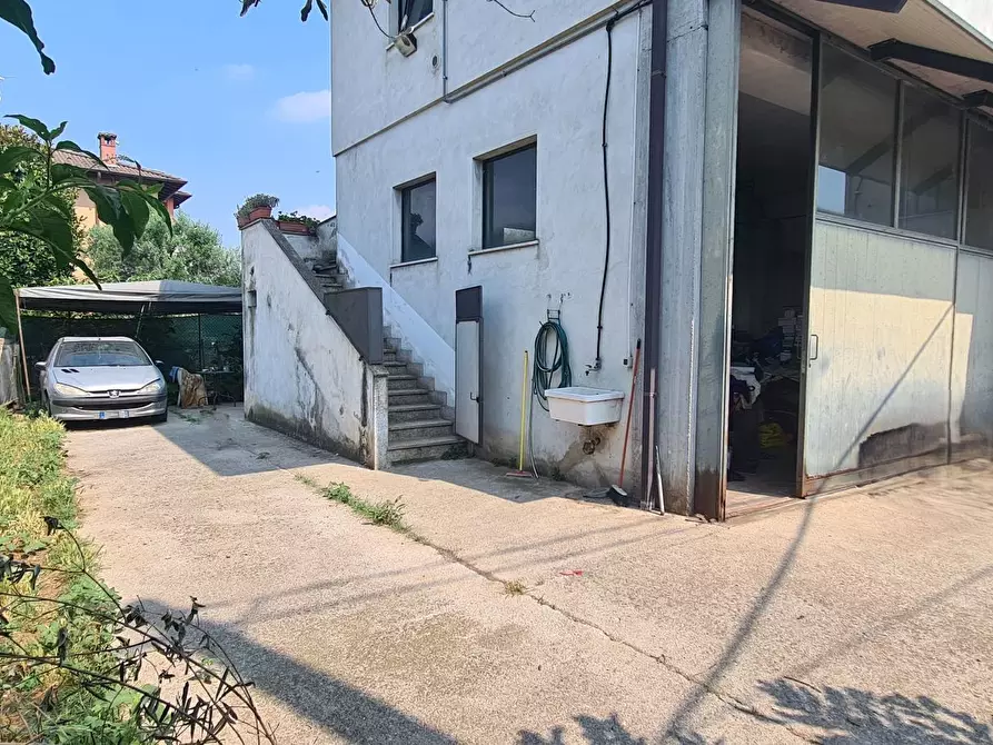 Immagine 4 di Attività artigianale in vendita  in Via Marconi 77 a Borgosatollo