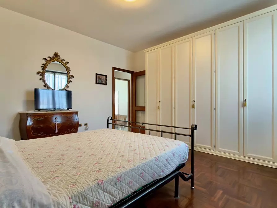 Immagine 13 di Villetta a schiera in vendita  a San Zeno Naviglio