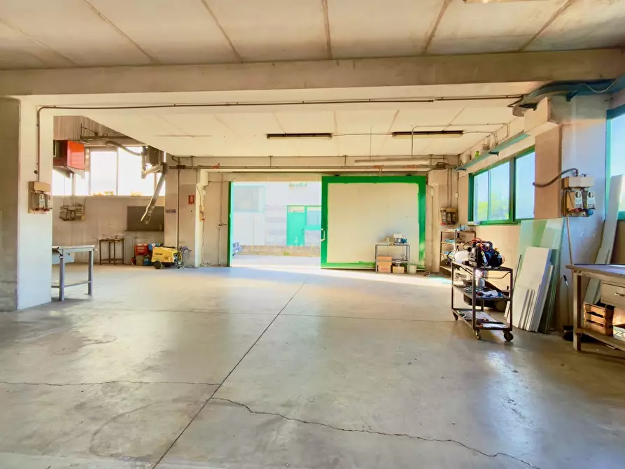 Immagine 5 di Attività artigianale in vendita  in Via Galileo Ferraris a Gussago