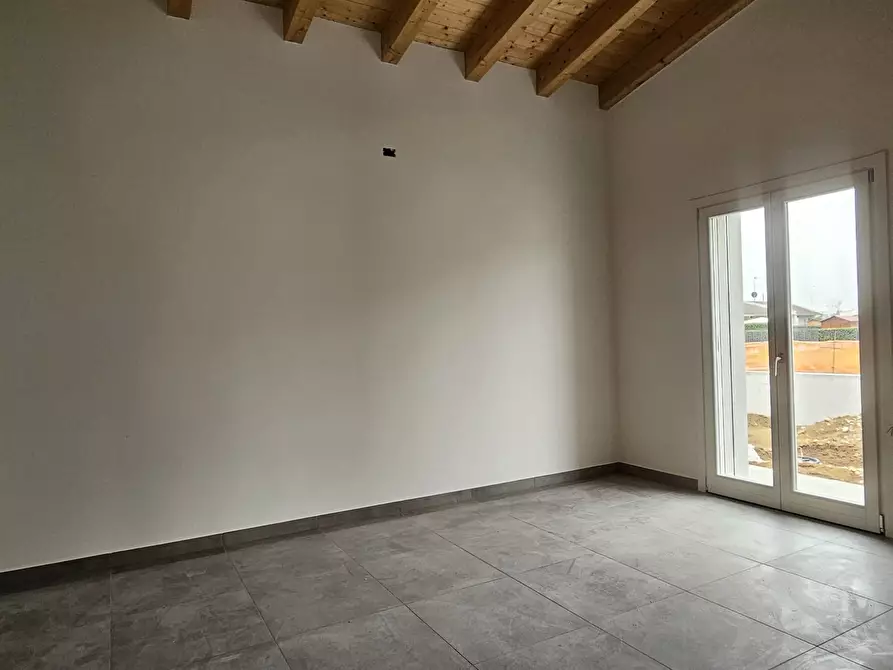 Immagine 17 di Casa trifamiliare in vendita  a Montirone