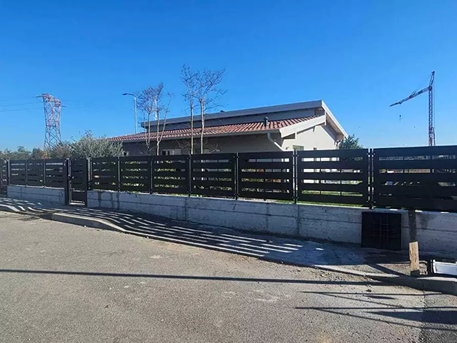 Immagine 7 di Casa trifamiliare in vendita  a Montirone