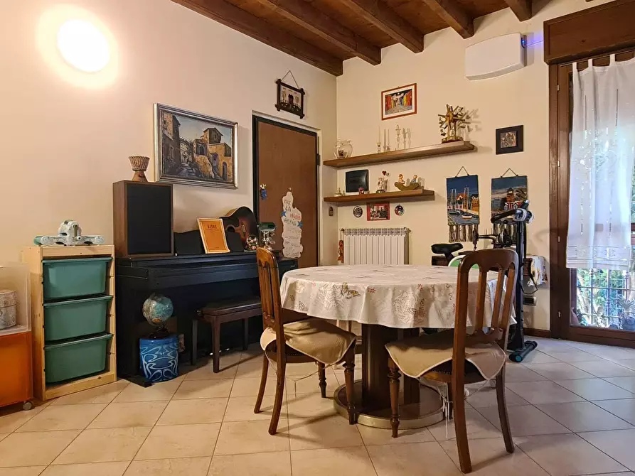 Immagine 3 di Trilocale in vendita  a Brescia