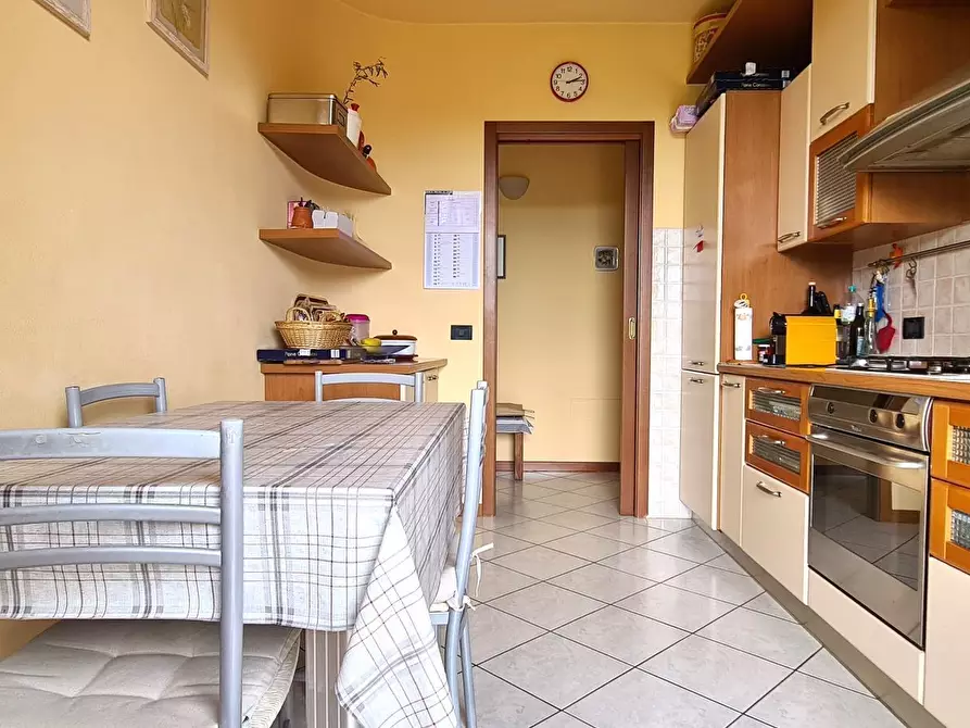 Immagine 10 di Trilocale in vendita  in Via Giuseppe di Vittorio 49 a Borgosatollo