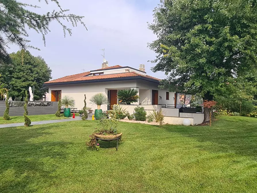 Immagine 6 di Villa in vendita  in Via Piave 79 a Manerbio
