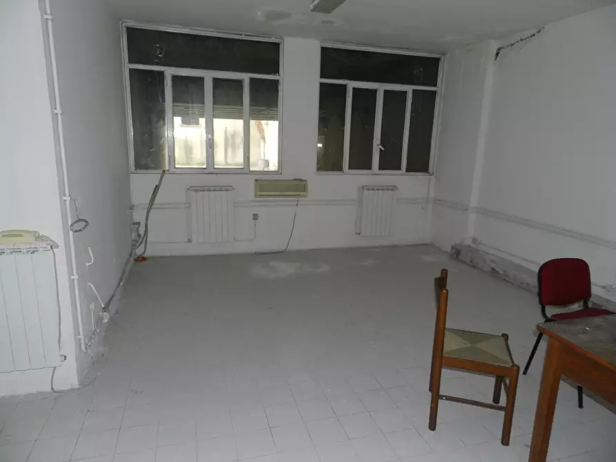 Immagine 6 di Showroom in vendita  in Via degli Abeti 29 a Roma