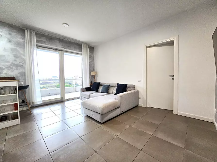 Immagine 14 di Bilocale in vendita  in Via Guglielmo Petroni 38 a Roma