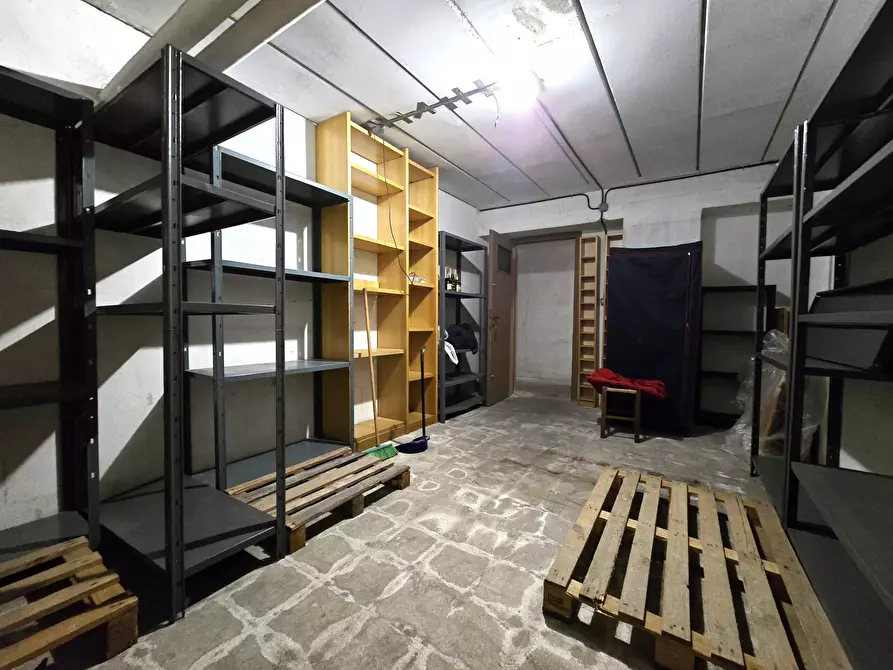 Immagine 8 di Magazzino in vendita  in Via Alessio Baldovinetti 83 a Roma