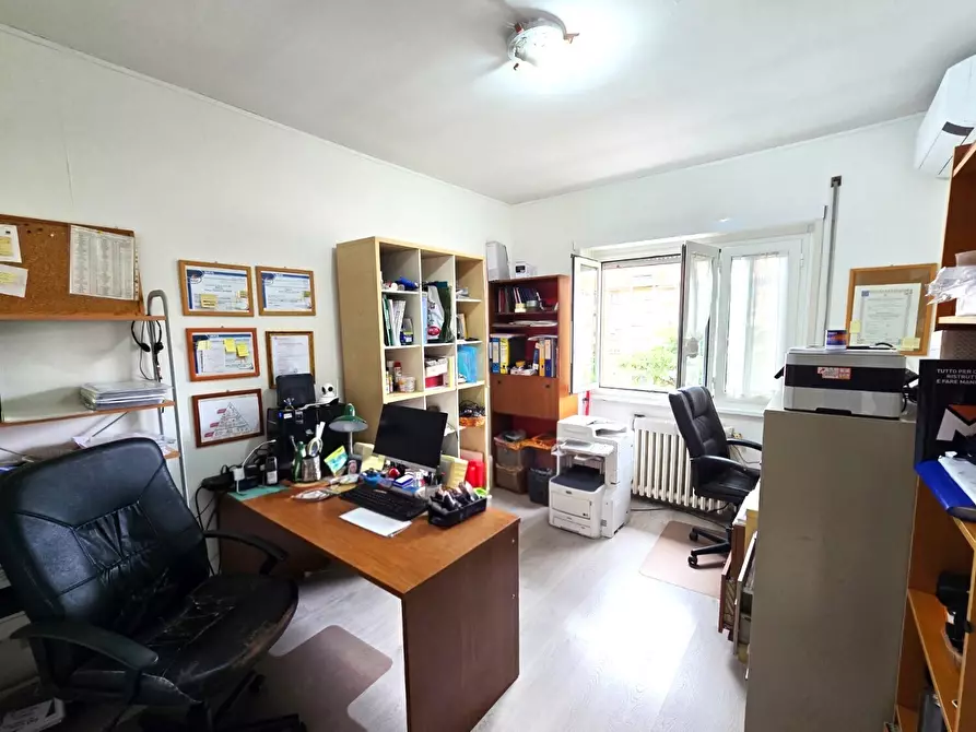 Immagine 14 di Quadrilocale in vendita  in Viale dei Romanisti 127 a Roma