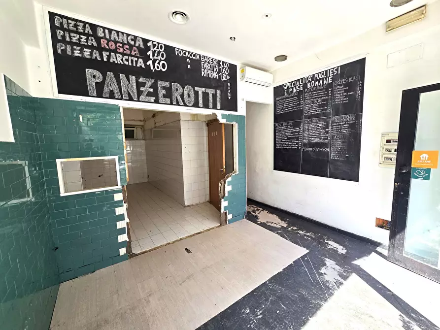 Immagine 7 di Locale commerciale in affitto  in Viale Somalia 47 a Roma