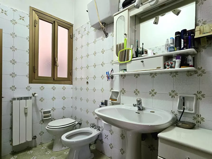 Immagine 17 di Quadrilocale in vendita  in Via Adolfo Albertazzi 92 a Roma