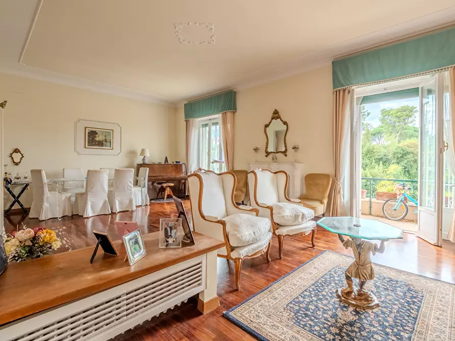 Immagine 7 di Pentalocale in vendita  in Via Nerola 16 a Roma