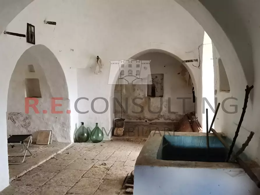 Immagine 8 di Baita in vendita  in Via Alberobello 137 a Martina Franca
