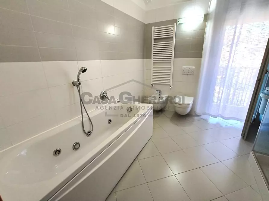 Immagine 29 di Bilocale in vendita  in Via G. Mazzini 1/b a Ponte San Pietro