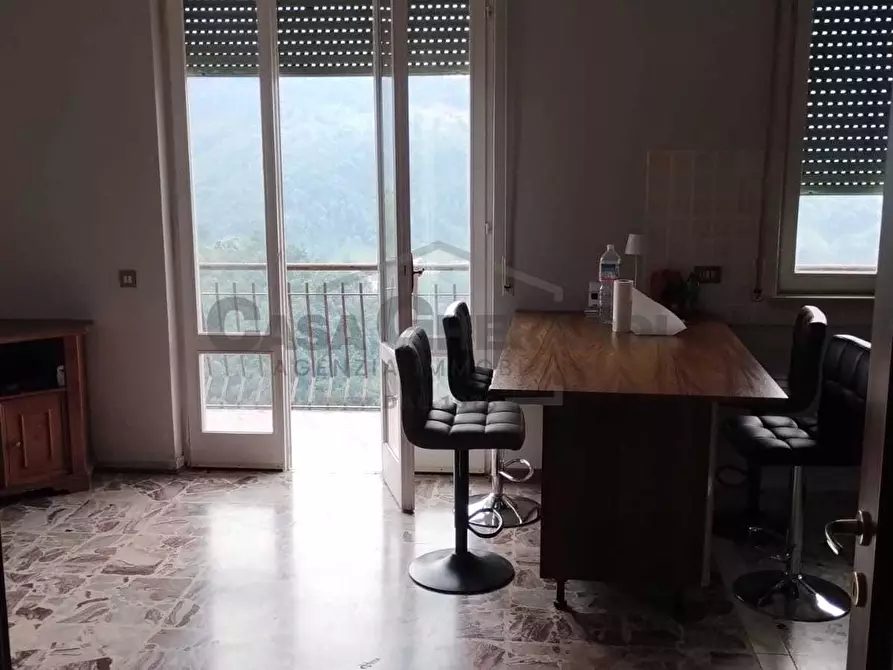 Immagine 5 di Quadrilocale in vendita  in Via Marche 2 a Corna Imagna