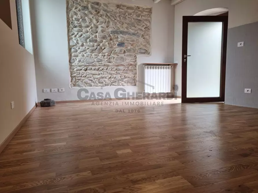 Immagine 1 di Bilocale in vendita  a Paladina